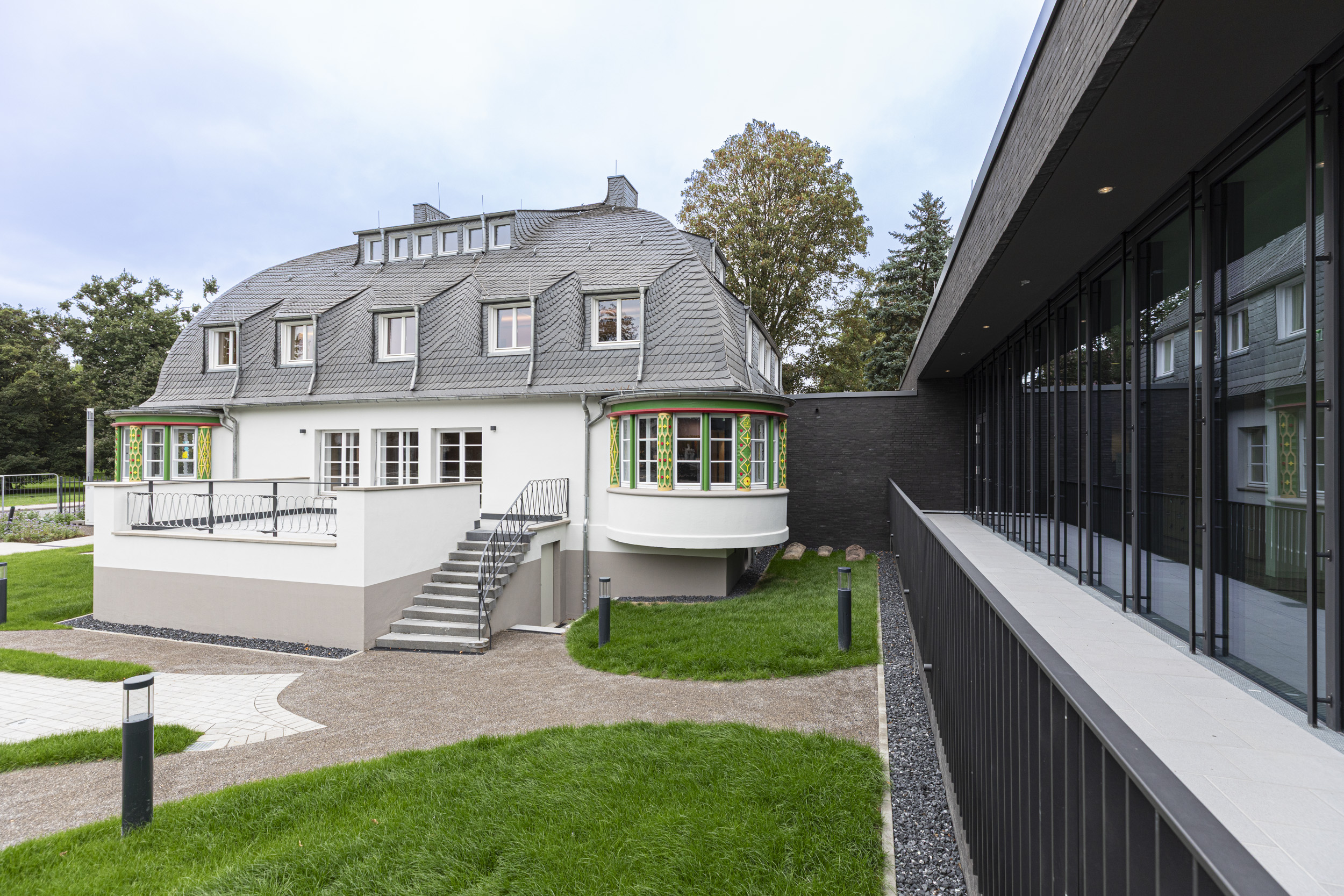 Villa Urbahn und moderner Erweiterungsbau des Museums Stadt Lünen